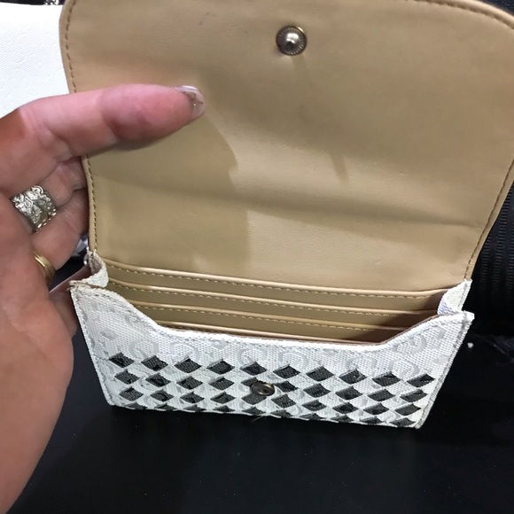 Guess Handbag & Small wallet, 1981 Butterfly Coll - Picture 6 of 8